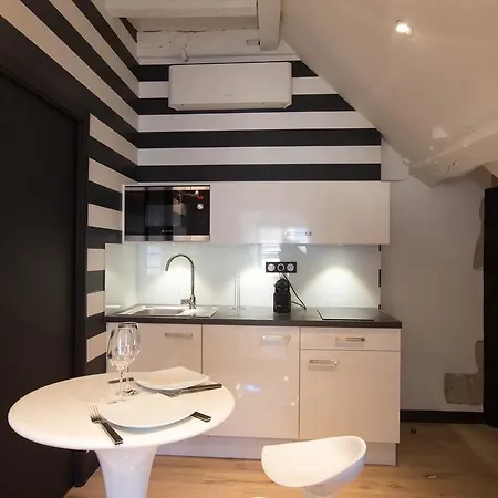 Maison Du Colombier Beaune (Cote d'Or)